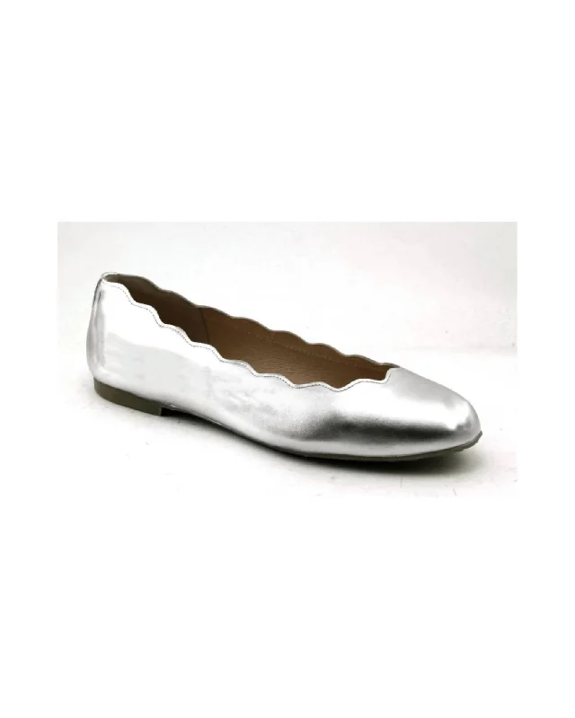 Jigsaw Flat Sandal In Silver Metallic