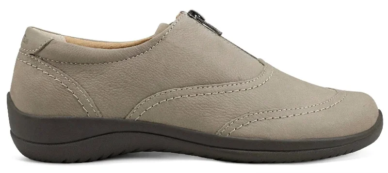 Women's Fannie Round Toe Casual Leather Slip-On Flats In Taupe